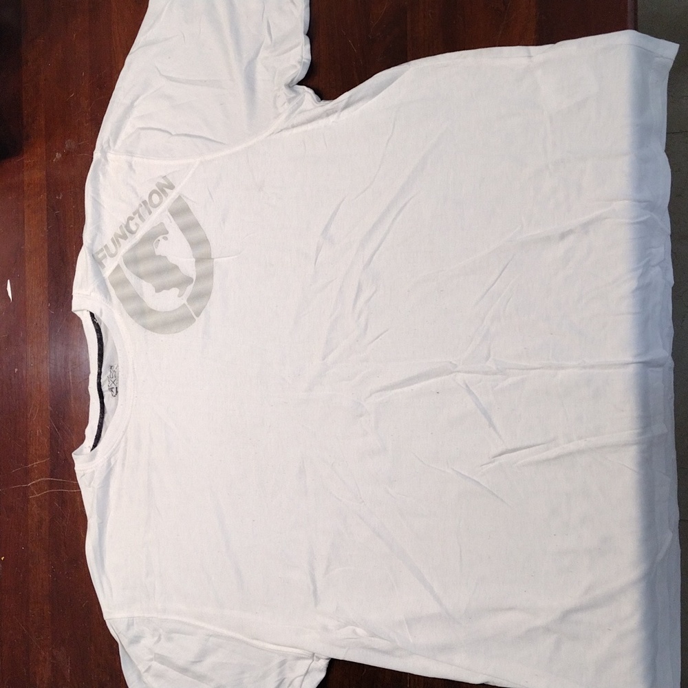 Ecko Unltd Function graphic tee. #1126